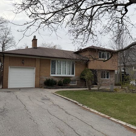 For Lease - 623 Trafford Crescent, Oakville, Ontario - Photo 3