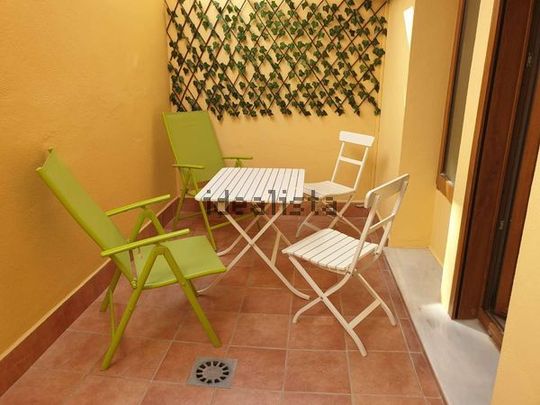 Alquiler de piso en Calle Málaga - Photo 1