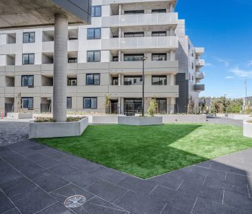 One Bedroom Apartment, Walking Distance to Shops - Photo 6