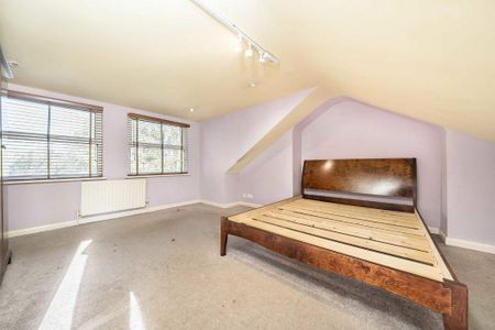 3 bedroom terraced house to rent - Photo 5