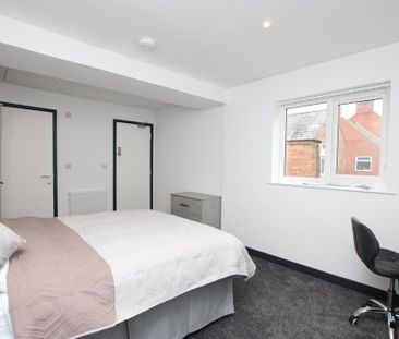 1 bedroom house of multiple occupation to rent - Photo 3