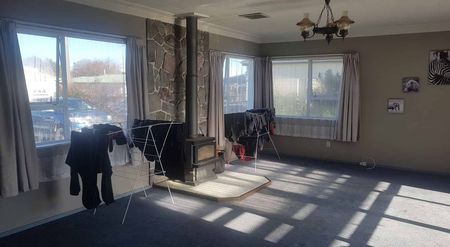 Sunny warm home - Photo 2