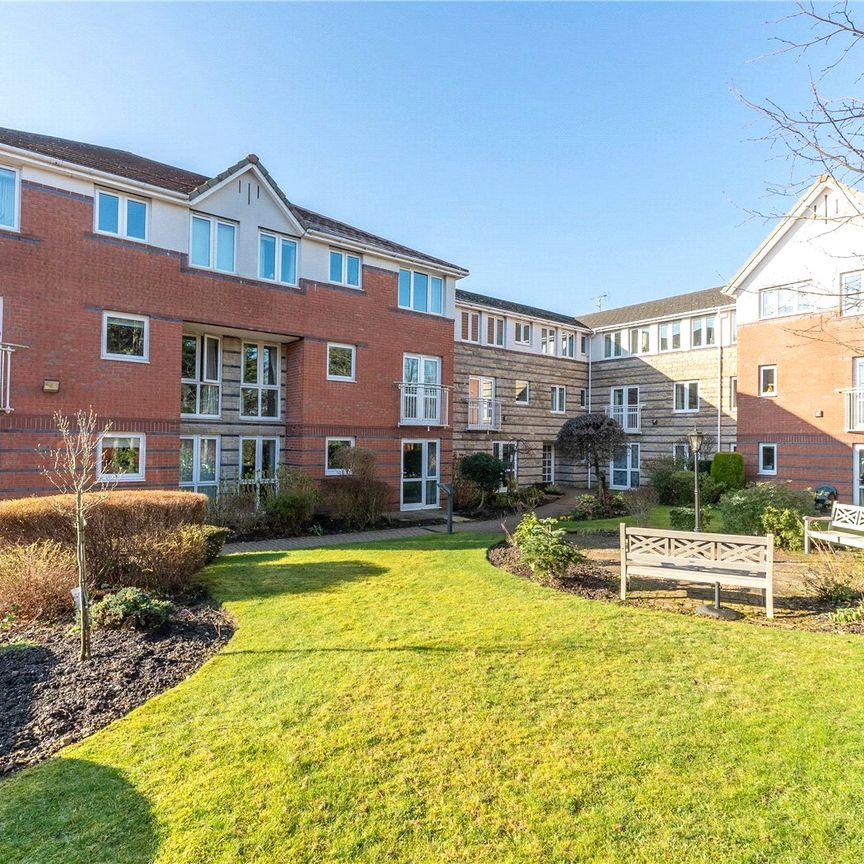 35, St. Edmunds Court, Leeds, West Yorkshire, LS8 1EZ - Photo 1