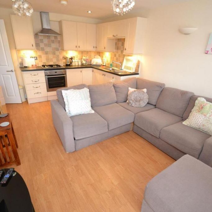 2 bedroom flat to rent - Photo 1