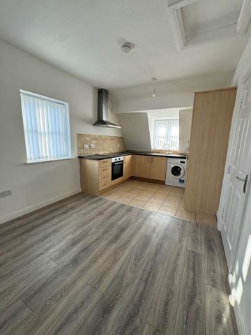 2 bedroom apartment to rent - Photo 4