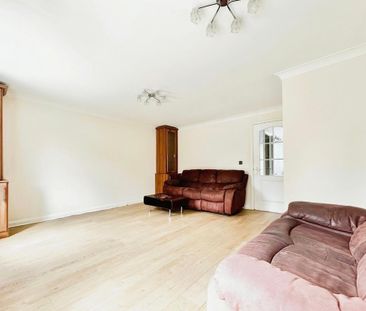 3 bedroom end of terrace house to rent - Photo 5