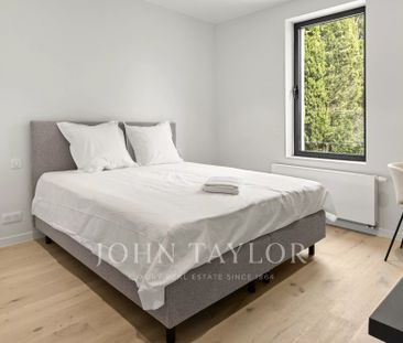Maison à louer Mougins, Cote d'Azur, France13 500 EUR / Mois - Photo 4