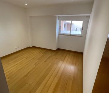 Apartamento com 3 quartos e vista de mar em Santo Amaro de Oeiras - Photo 2