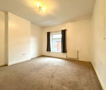 Terraced House to rent on - Photo 4