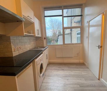 Studio Flat, Auckland Road, SE19 - Photo 1