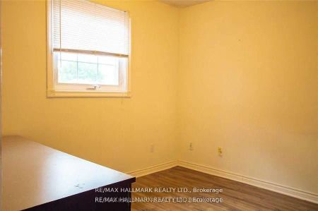 71 Ecclestone Drive #Upper - Photo 3