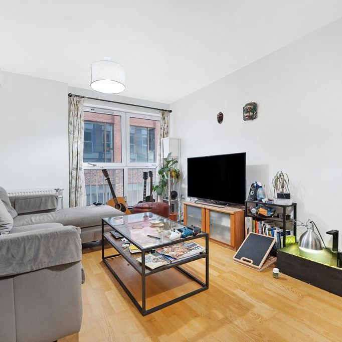 3 bedroom flat to rent - Photo 1