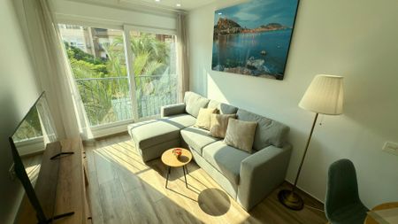 Apartment in the Heart of Alicante with Spectacular Views - Photo 2