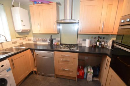 2 bedroom property to rent - Photo 4