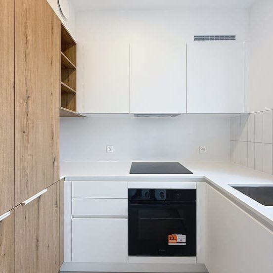 Appartement te huur - Photo 1