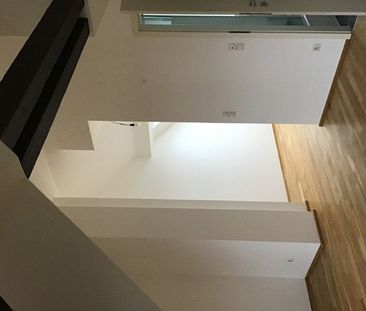 Schöne, ansprechende 1-Zimmer-Dachgeschosswohnung mit offener Küche - Photo 4