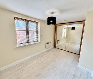 3 bedroom apartment to rent - Photo 2