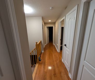 For Lease - 816 Walsh Court, Newmarket, Ontario - Photo 1