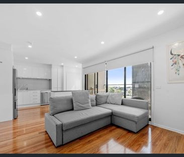 Bright & Spacious St Albans Apartment - Photo 1