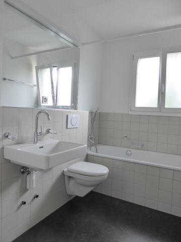 4.5 Zimmer, 96 m², 2. Stock - Photo 4