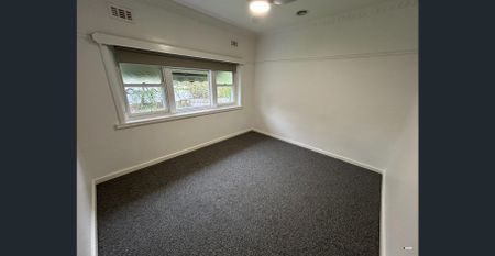 3 Bedroom Home in Central Albury - Photo 2