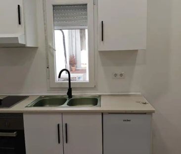 Piso de alquiler en Calle de Vicente Martín Arias, 9, Comillas - Photo 4