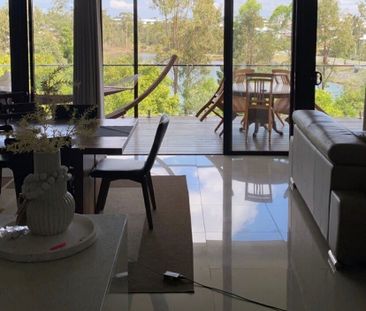 Springfield Lakes - Photo 2