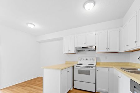 For Lease - 8111 Yonge Street Unit# 607, Markham, Ontario - Photo 4