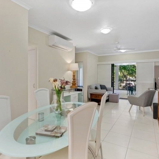 Inner City 2-Bedroom Furnished Apartment - Photo 1