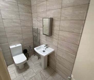 1 Bed Flat, Burnt Ash Hill, SE12 - Photo 6