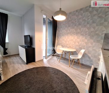 Pronájem bytu 1+kk a garsoniéry 33 m² - Photo 1