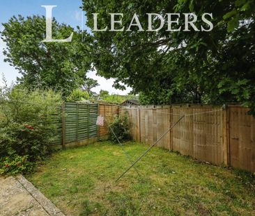 2 bedroom bungalow to rent Marine Walk, Hayling Island, PO11 - Photo 6