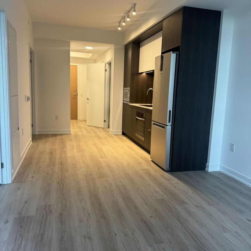 For Lease - 395 Square One Drive, Mississauga, Ontario - Photo 1