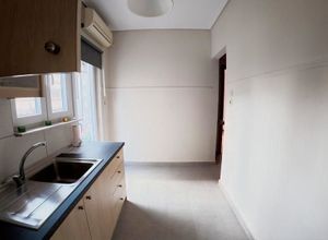 Studio/Γκαρσονιέρα για ενοικίαση - Λάρισα, - Φωτογραφία 1