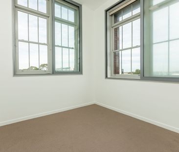 Home For Rent - Photo 3