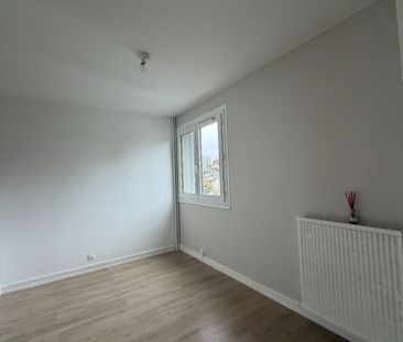 Location Appartement 4 pièces 94m² - Photo 2