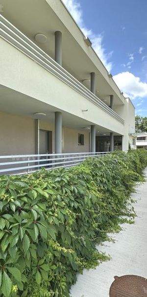 mit Grünblick: westseitige Loggia/Balkon, Garage möglich - befristet - Photo 1