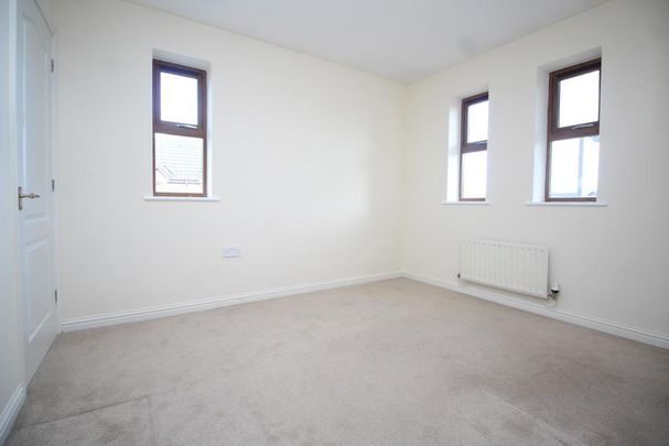 4 bedroom detached house to rent - Photo 1