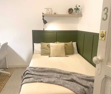 Carrer d'Aragó, Barcelona, Catalonia 08026 - Photo 4