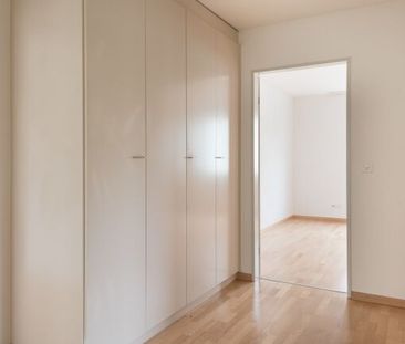 Spacieux appartement de 4,5 pièces à proximité du centre - Photo 2