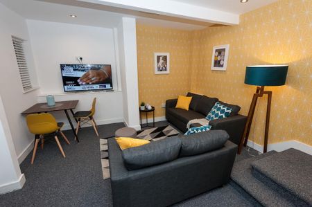 5 bedroom apartment to rent - Photo 3