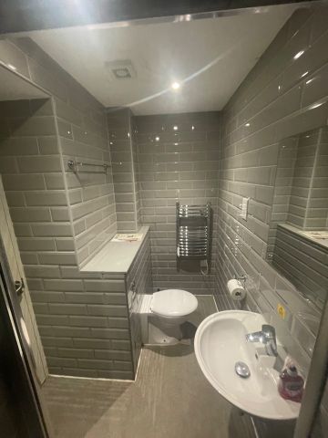 Room in a Shared Flat, Broad Lane, CV5 - Photo 4