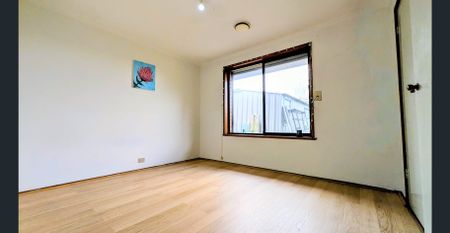 Family Comfort Meets Court-Side Charm in Kings Park! - Photo 3