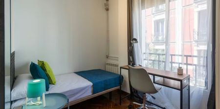 Costanilla de los Ángeles, Madrid, Community of Madrid 28013 - Photo 2