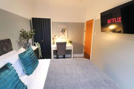 Carberry Place, Leeds, LS6 - Photo 4