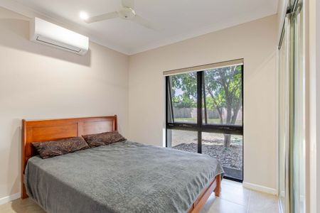 3 Bedroom - Unfurnished - Short Lease - Photo 3