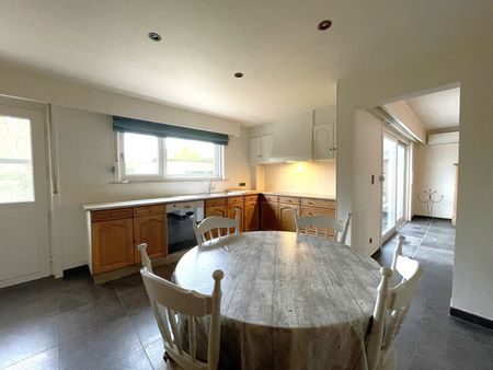 RUIME WONING MET 3 SLAAPKAMERS EN ZUIDTUIN IN HEIST CENTRUM - Foto 5