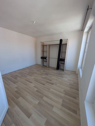 Location Appartement 3 pièces 63m² - Photo 2