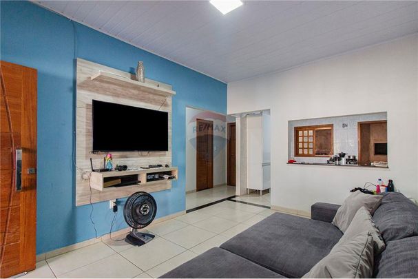 Conforto e Segurança: Casa de 3 Quartos com Área Gourmet no Condomínio da Polícia Militar - Photo 1