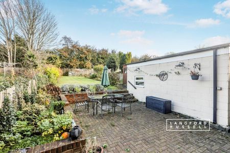 3 bedroom semi-detached house to rent - Photo 3